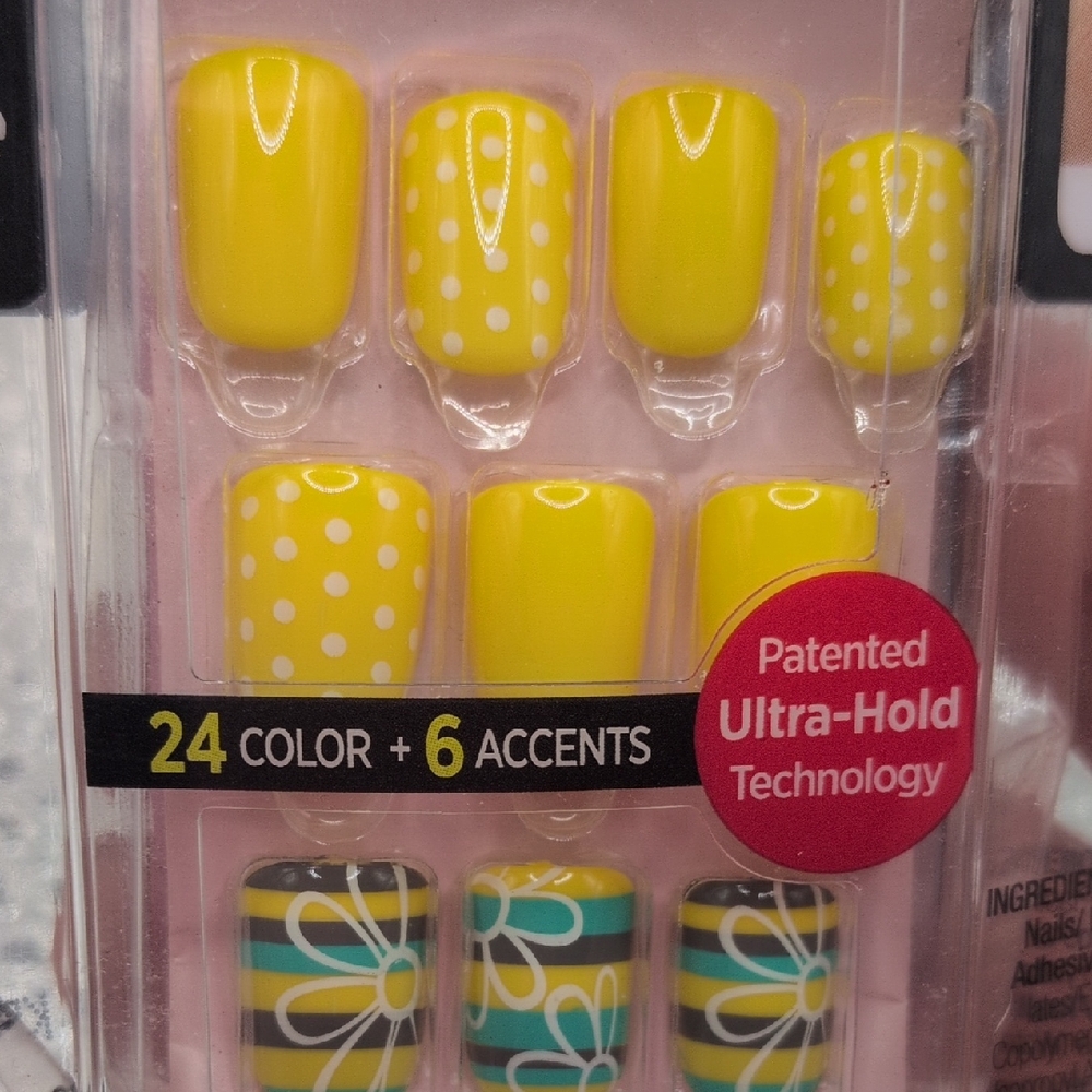 Impress Nails Yellow Polka Dot and Floral Nail Set In Wink Wink